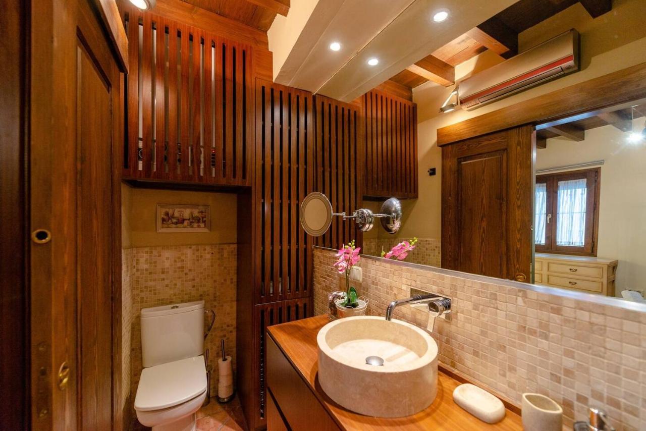 Апартаменты Sleep In Historic Puerta Elvira Гранада Экстерьер фото